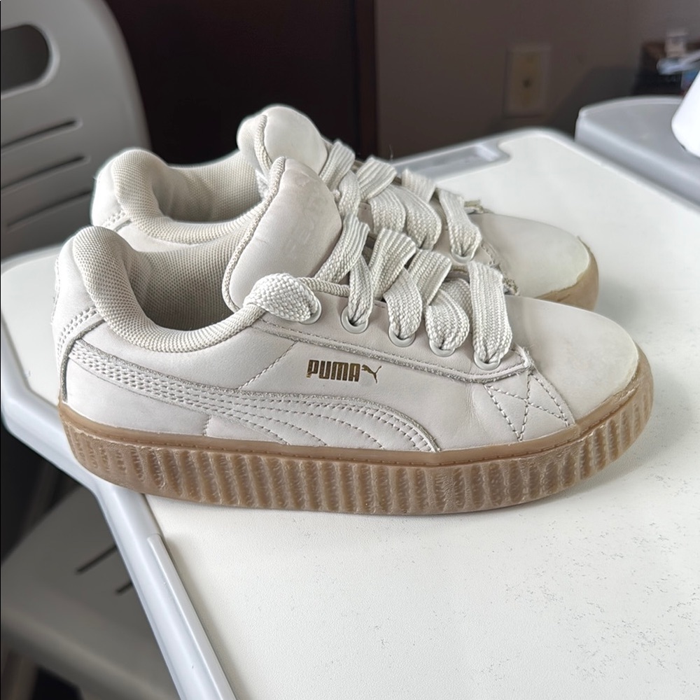 Puma Creeper Phatty Rihanna Fenty Warm White
 Kids Sneakers - GUC - Sz 2C